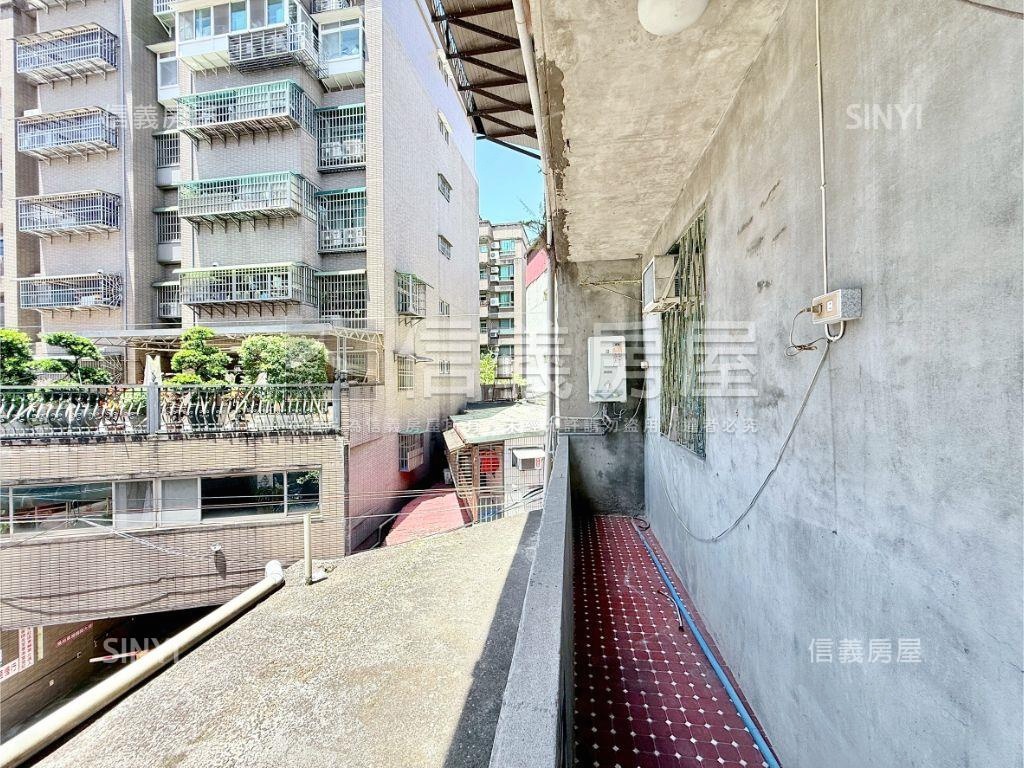 百忍街邊間三樓房屋室內格局與周邊環境