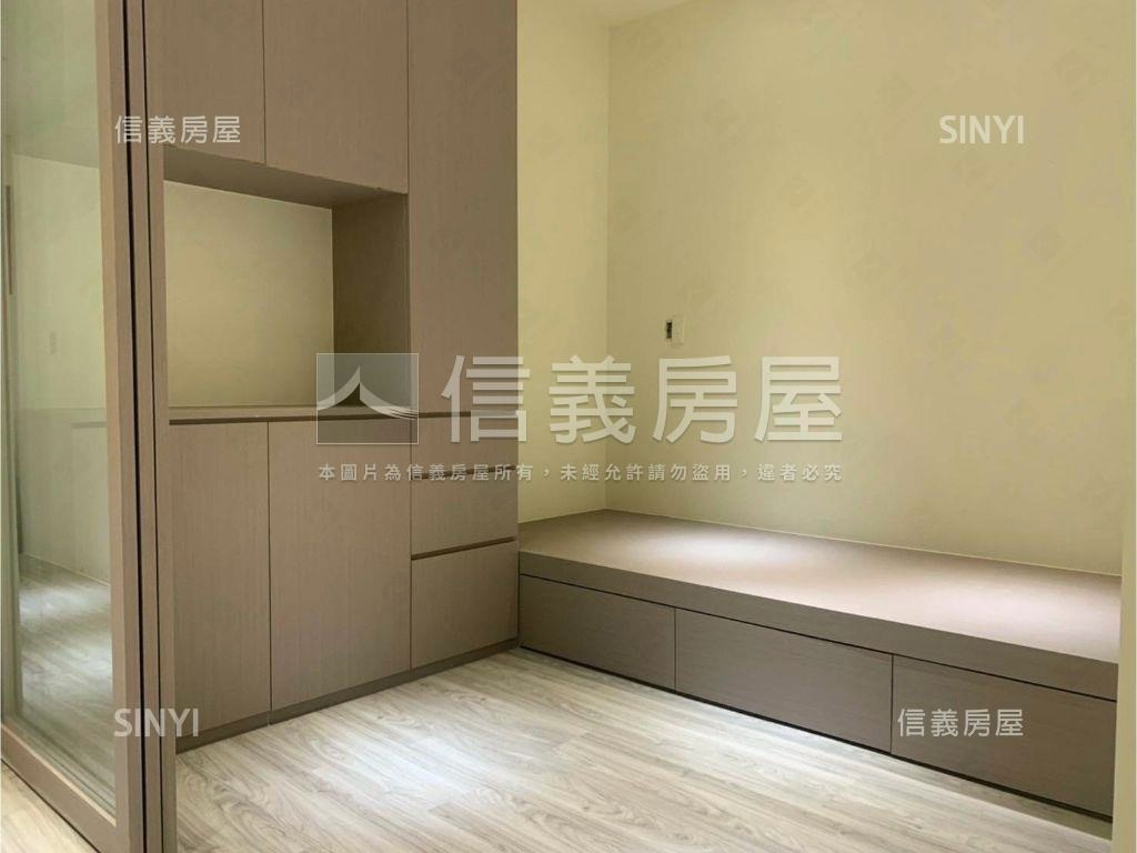 中華裝潢美二樓房屋室內格局與周邊環境
