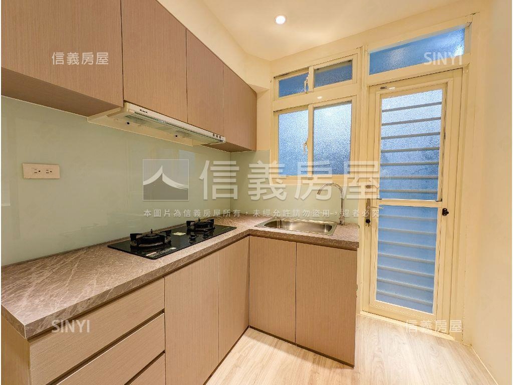 中華裝潢美二樓房屋室內格局與周邊環境