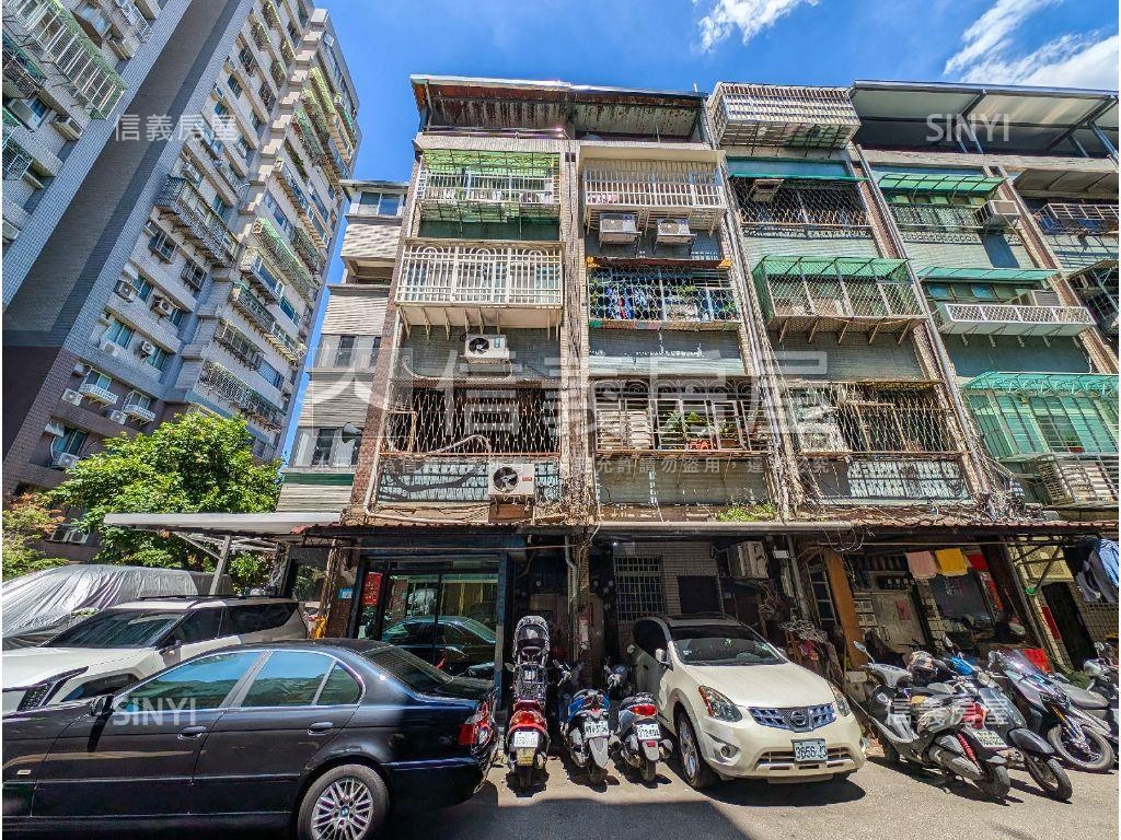 中華裝潢美二樓房屋室內格局與周邊環境