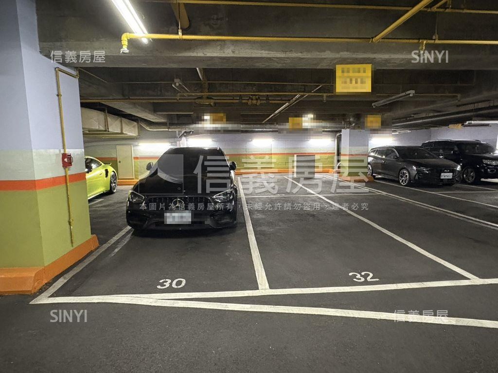 南京東路國家企業大樓車位房屋室內格局與周邊環境