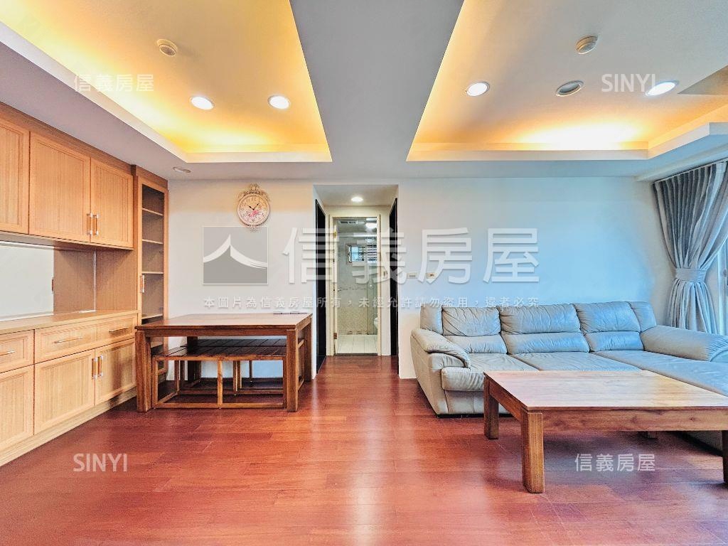 近藝文富士兩房車位房屋室內格局與周邊環境