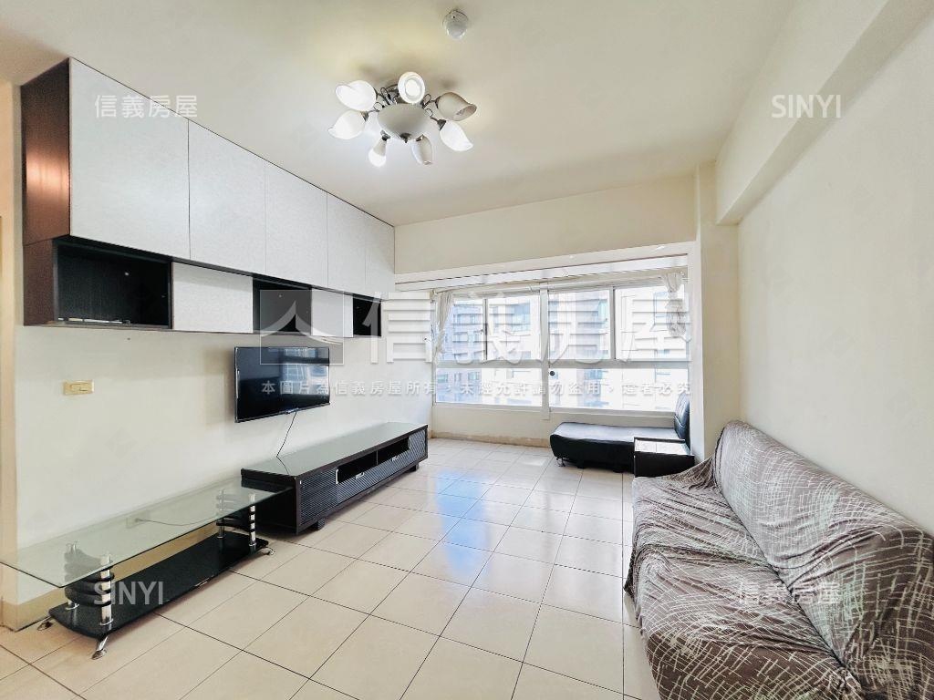 甜蜜。入手三房車位房屋室內格局與周邊環境