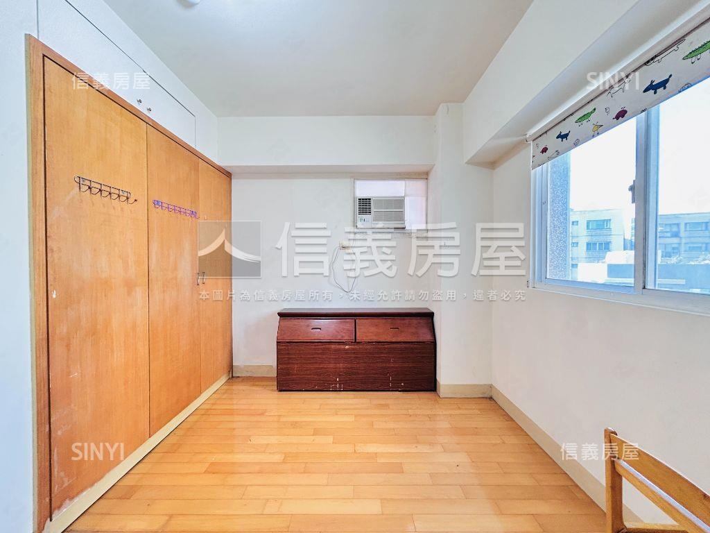 甜蜜。入手三房車位房屋室內格局與周邊環境