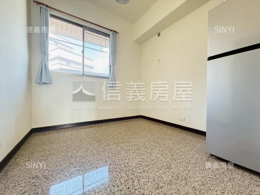 梅川鮮境優美三房平車房屋室內格局與周邊環境