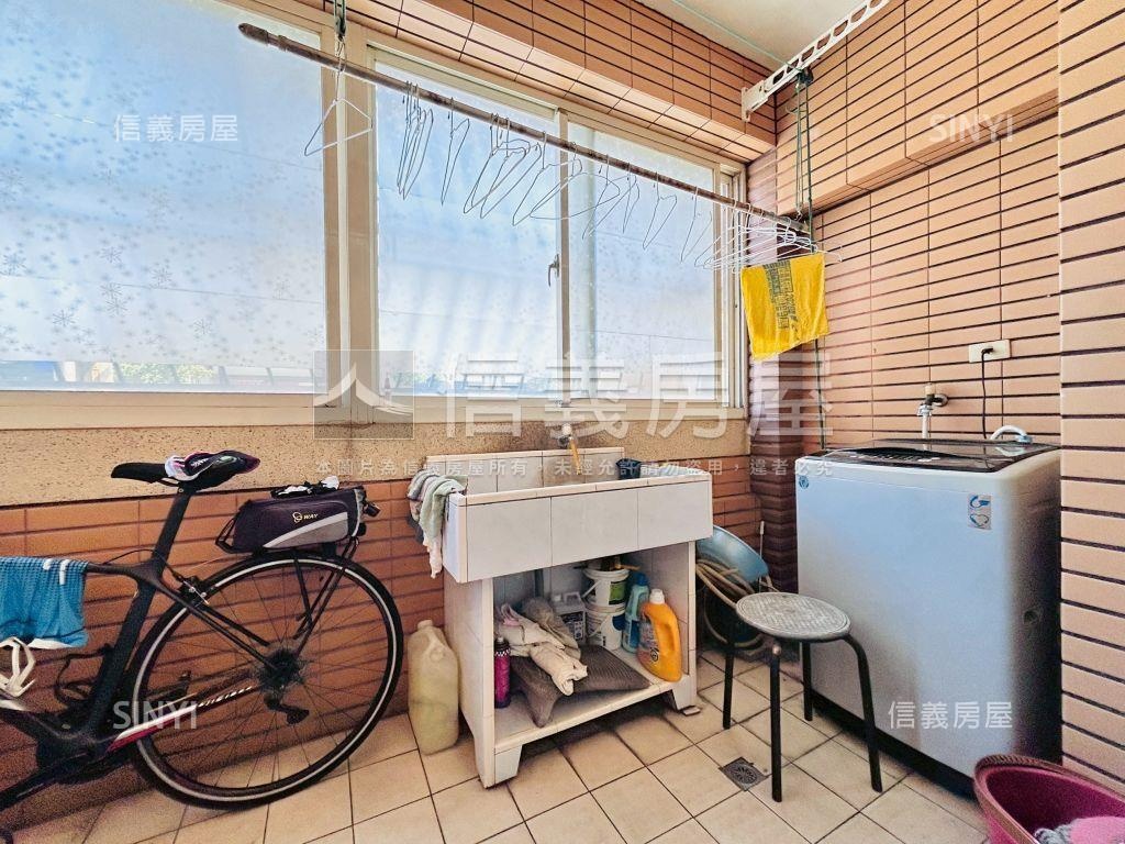 專任楓樹路邊間‧值得擁有房屋室內格局與周邊環境