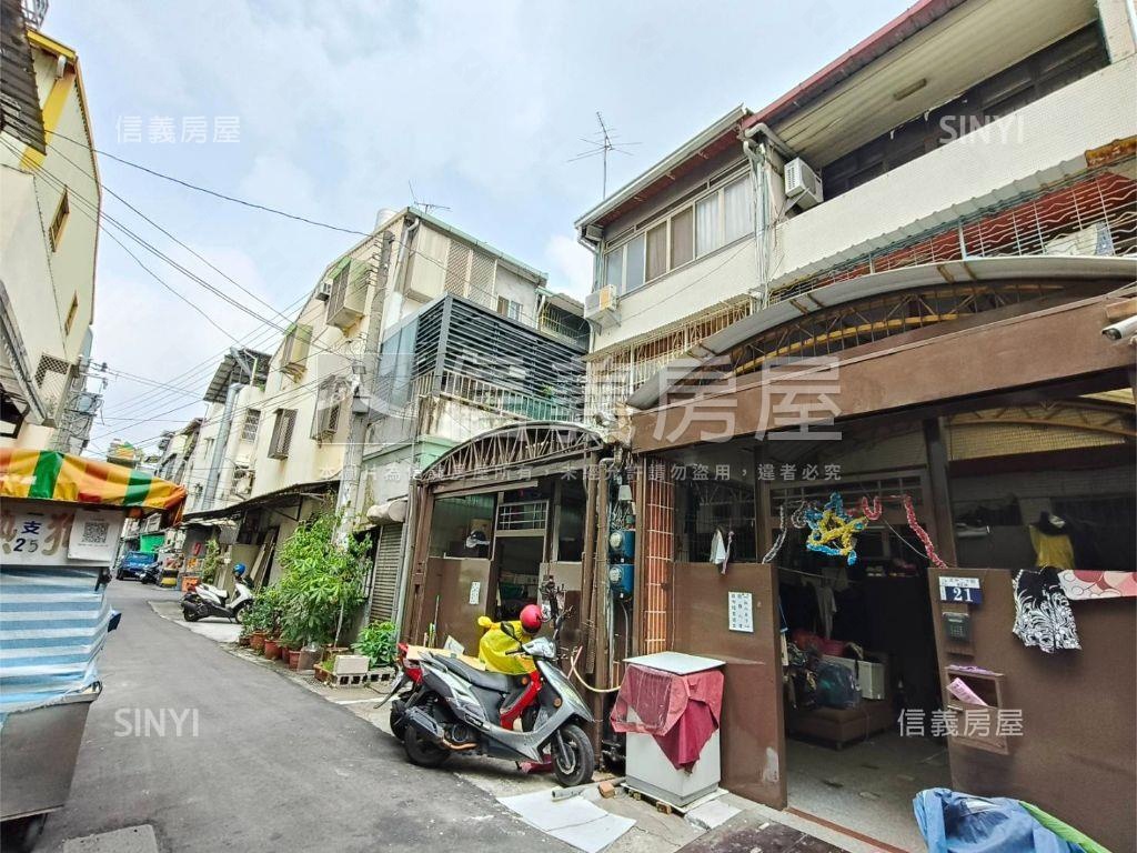 近國小收租透套Ｂ房屋室內格局與周邊環境