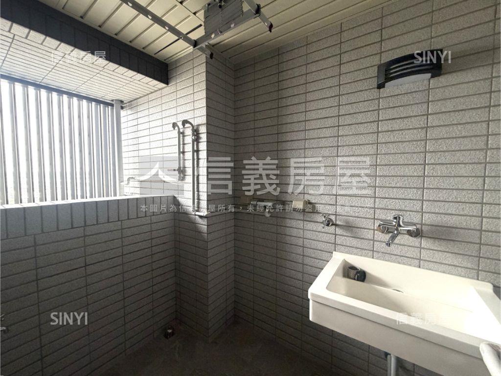 未來之丘高樓層兩房平車位房屋室內格局與周邊環境