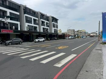 王行路面寬方正美地