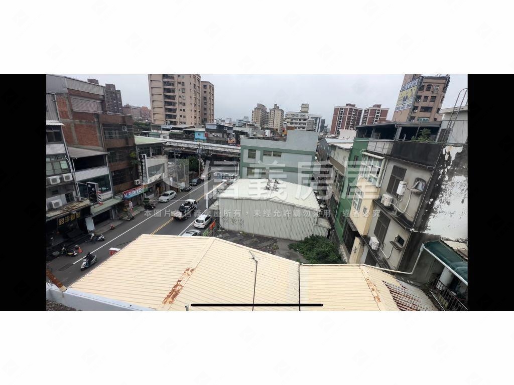 博愛街店面透天房屋室內格局與周邊環境