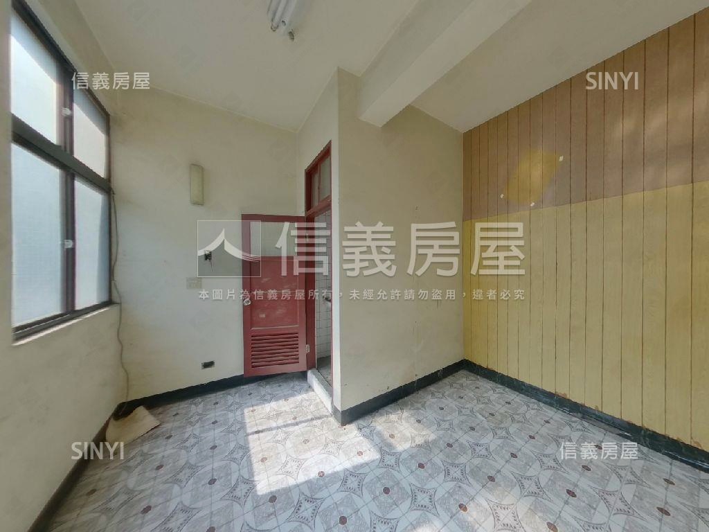 博愛街店面透天房屋室內格局與周邊環境