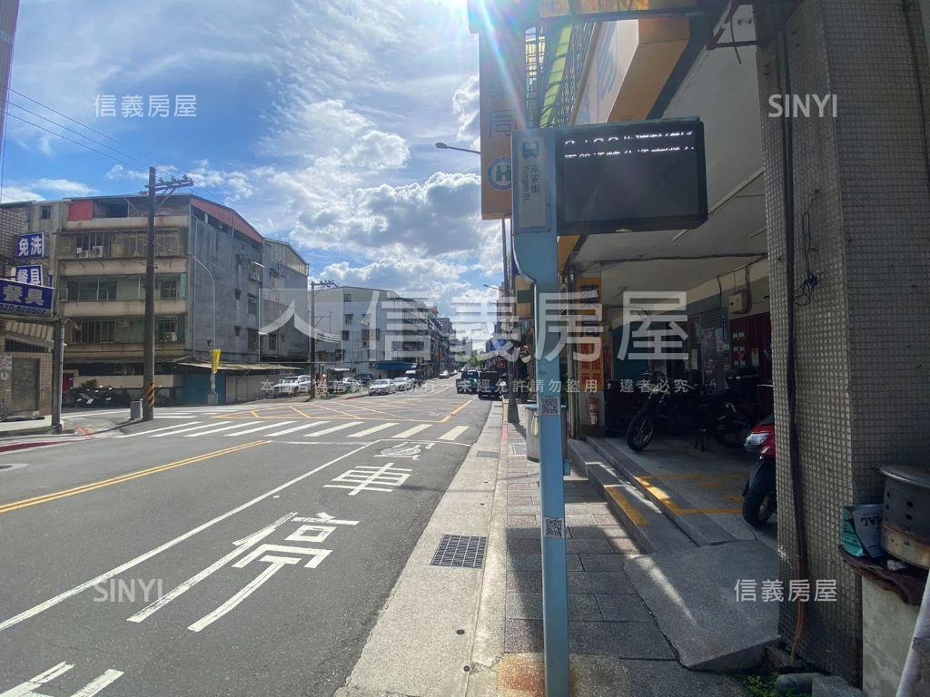 永安街黃金車位房屋室內格局與周邊環境