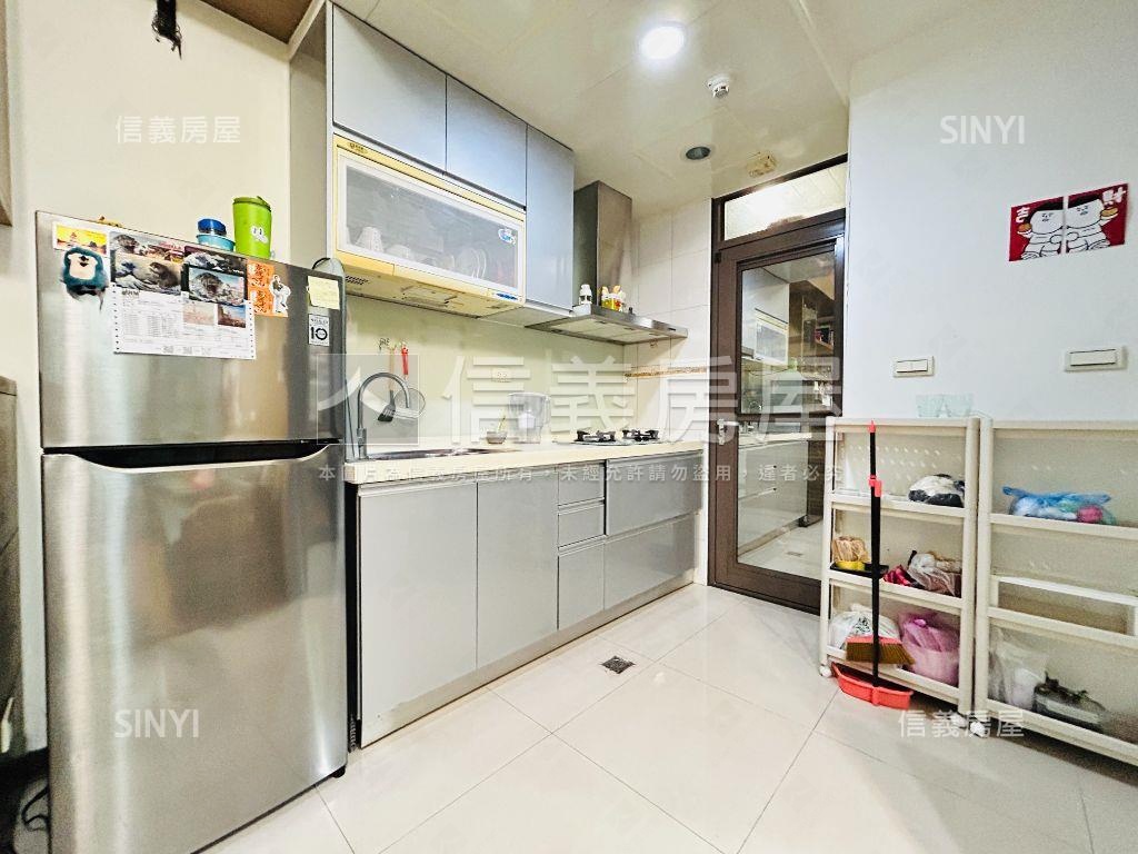 關渡捷運布拉格稀有釋出房屋室內格局與周邊環境