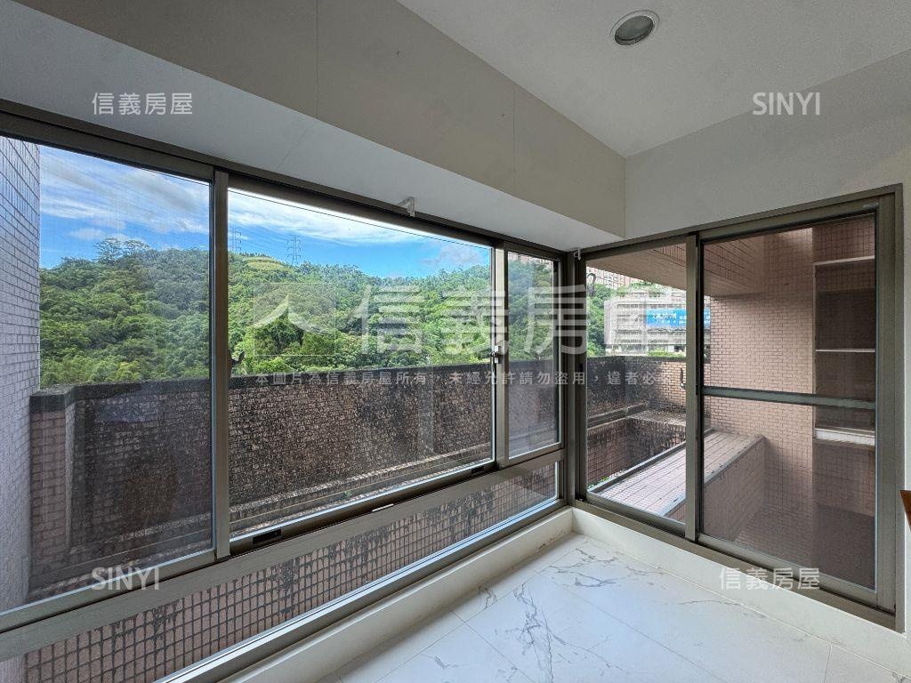 水蓮挑高湖景大戶房屋室內格局與周邊環境