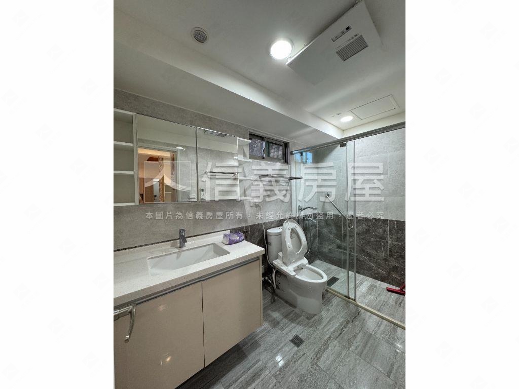 水蓮挑高湖景大戶房屋室內格局與周邊環境