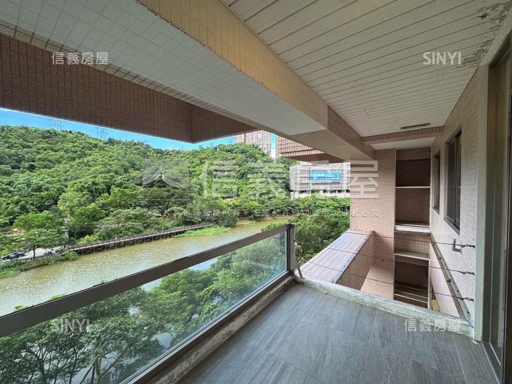 水蓮挑高湖景大戶房屋室內格局與周邊環境