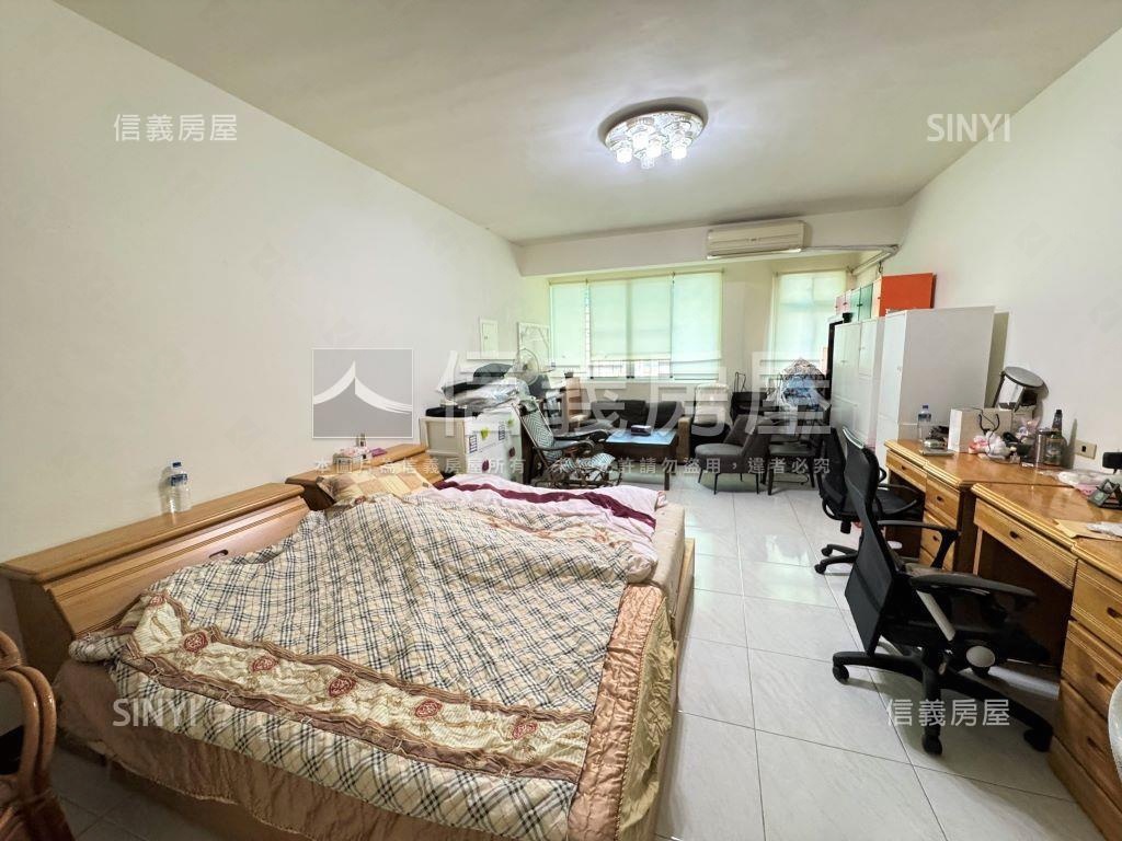 美術館中華正路大地坪透天房屋室內格局與周邊環境