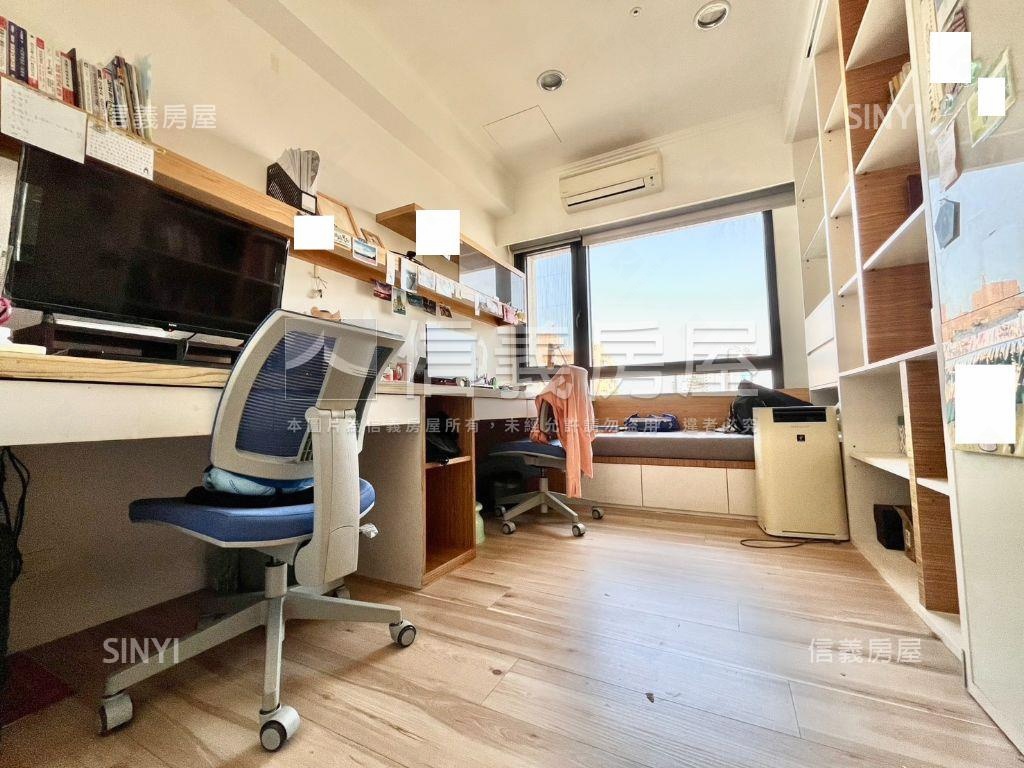 京城鳳凰｜高樓四房景觀宅房屋室內格局與周邊環境