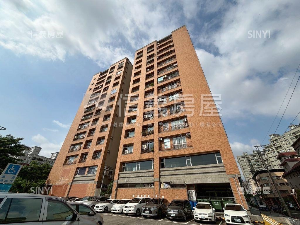 專任近中山醫公園苑樹梢戶房屋室內格局與周邊環境