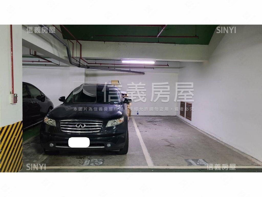 專任明輝百坪雙併純辦房屋室內格局與周邊環境