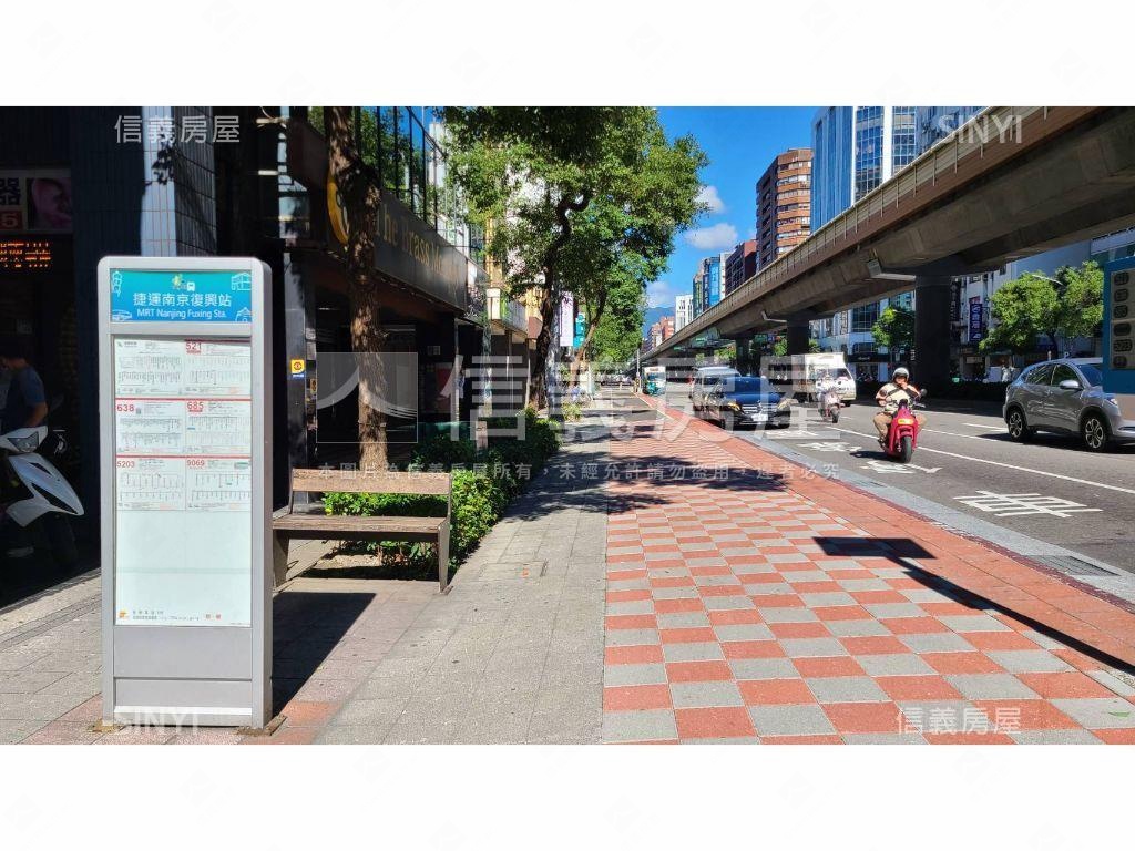 專任明輝百坪雙併純辦房屋室內格局與周邊環境