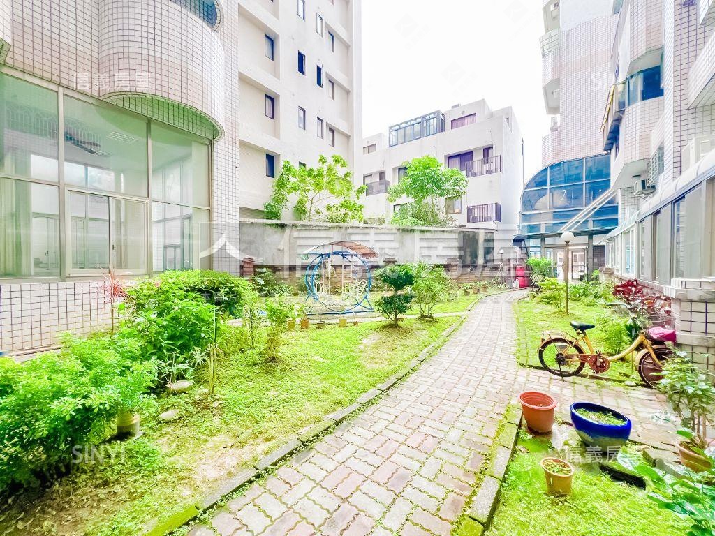 棒！近車站挑高美宅附車位房屋室內格局與周邊環境