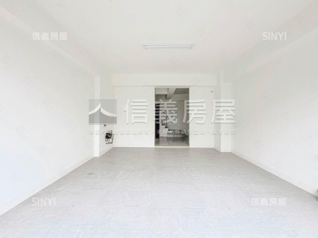 大興街全新面寬車墅Ａ房屋室內格局與周邊環境