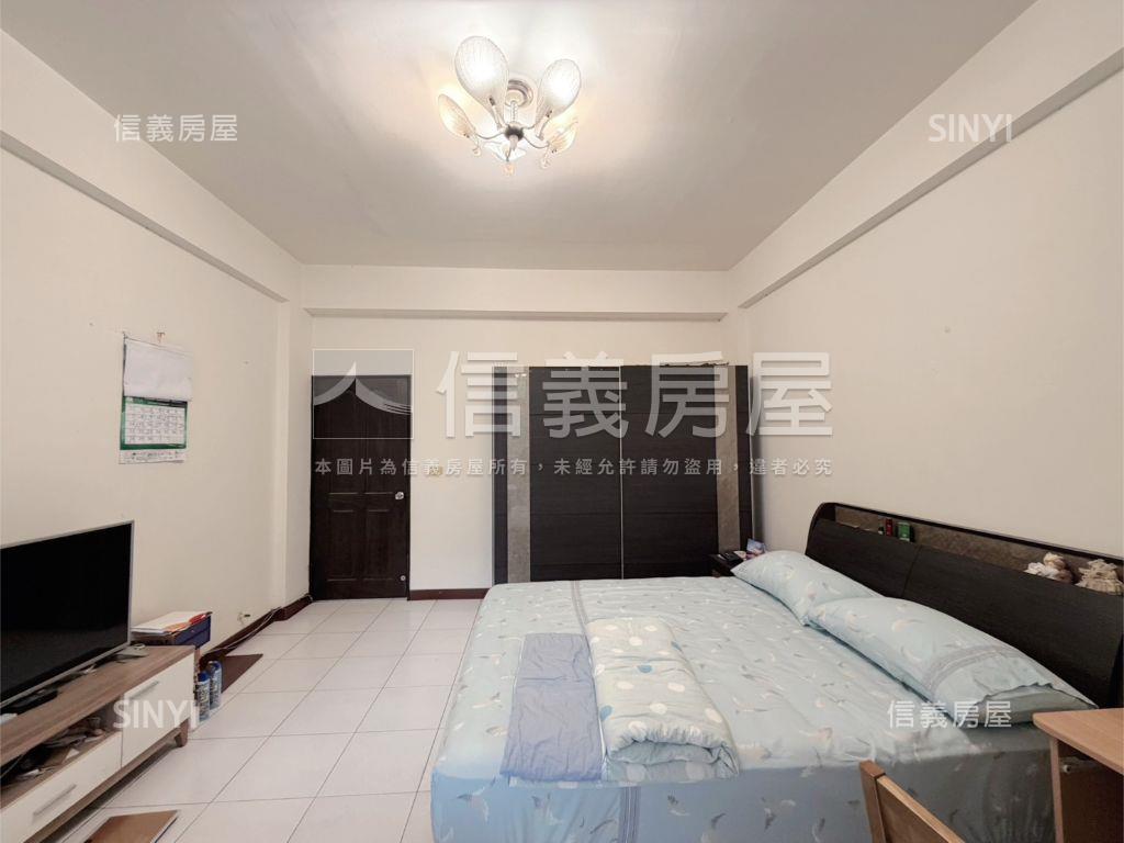 賢北街臨路透天房屋室內格局與周邊環境