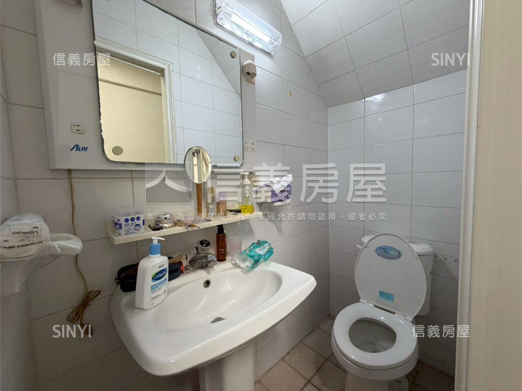 賢北街臨路透天房屋室內格局與周邊環境