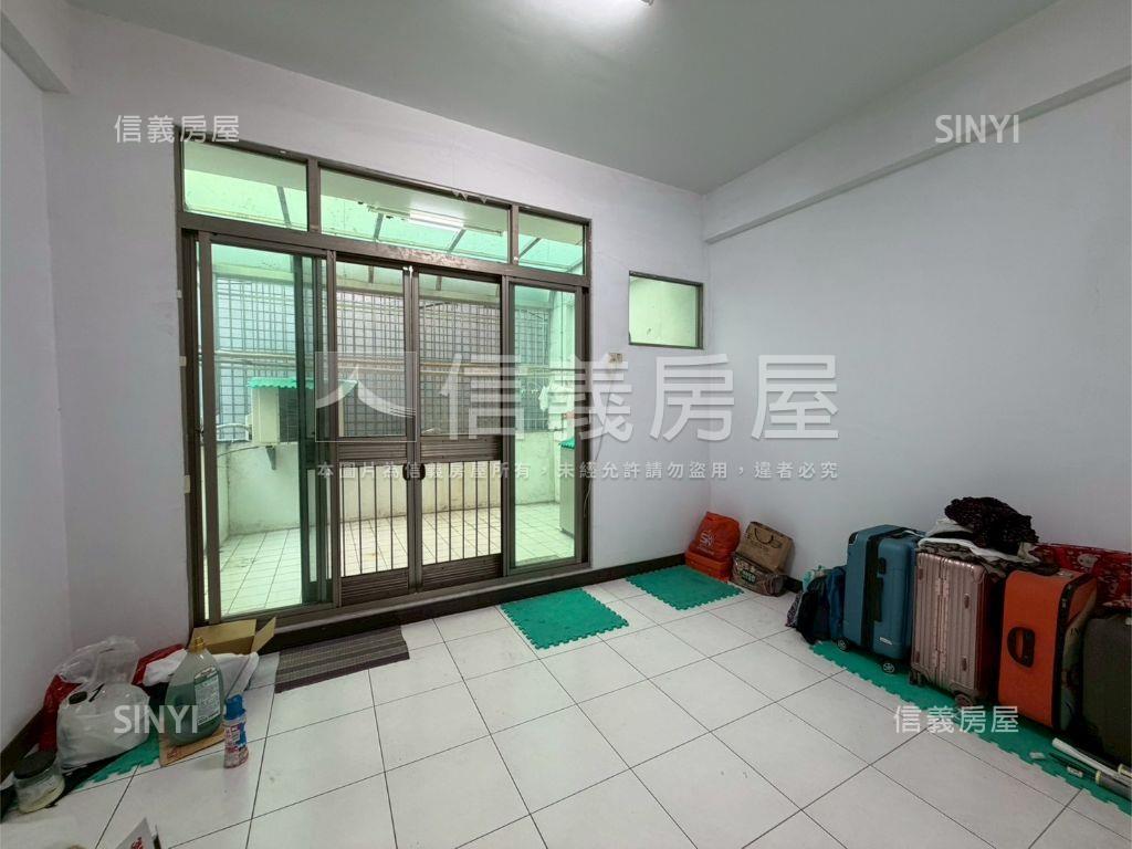 賢北街臨路透天房屋室內格局與周邊環境