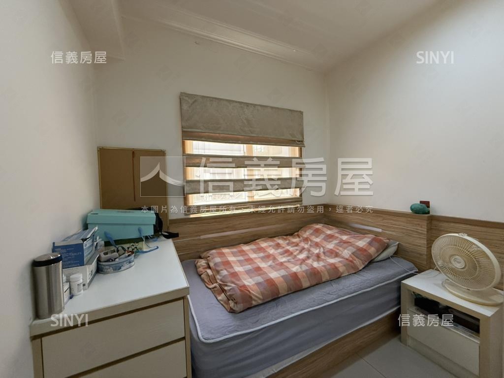 凡登精美二房車位房屋室內格局與周邊環境