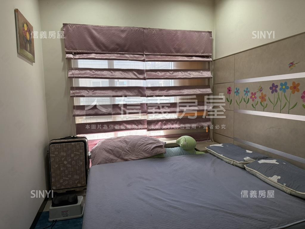 凡登精美二房車位房屋室內格局與周邊環境