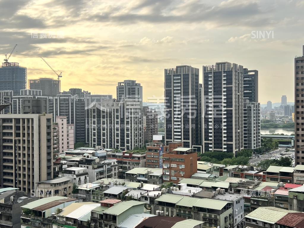 文化天下·高樓景觀美宅房屋室內格局與周邊環境