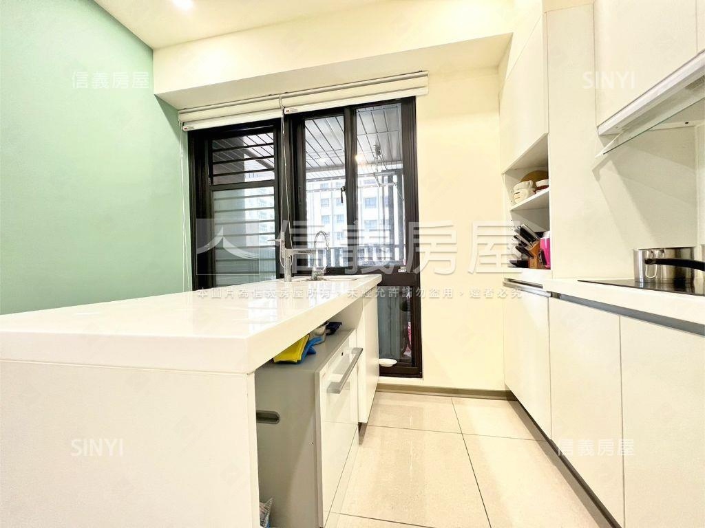 潤隆稀有棟別朝南採光３房房屋室內格局與周邊環境