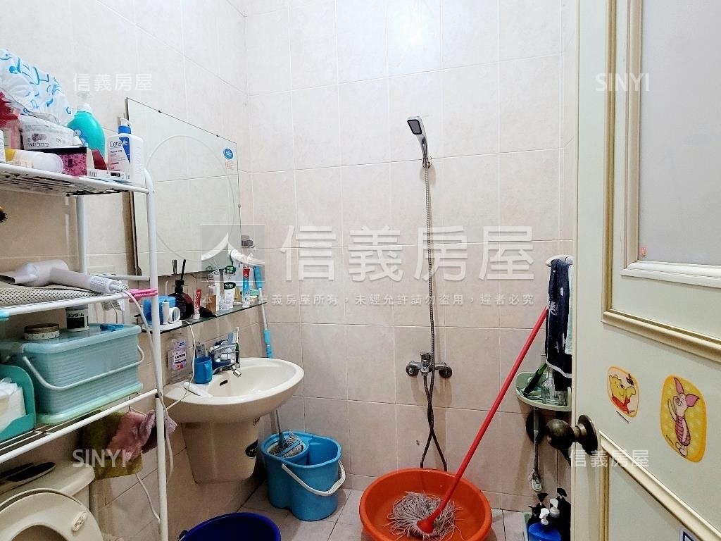 大坪林捷運稀有大一樓房屋室內格局與周邊環境