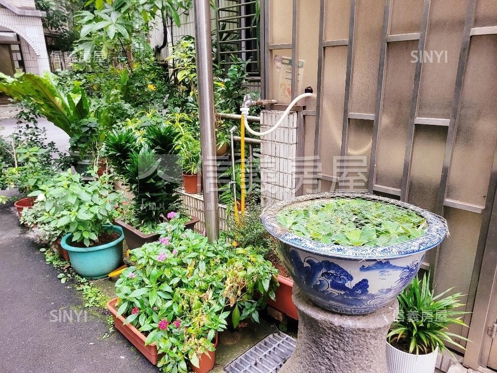 大坪林捷運稀有大一樓房屋室內格局與周邊環境