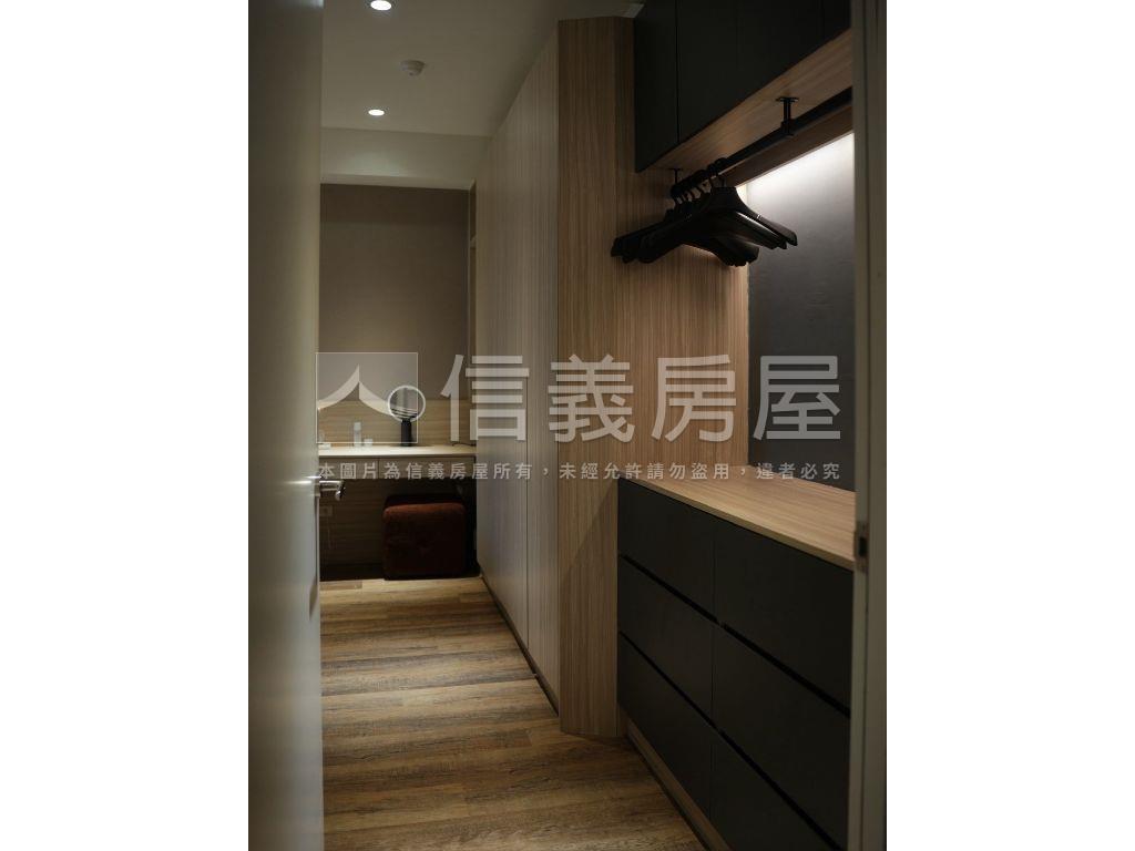 綠意景觀質感裝潢２房房屋室內格局與周邊環境