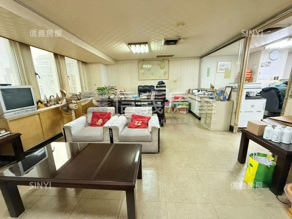 推★松江南京宏泰辦公房屋室內格局與周邊環境