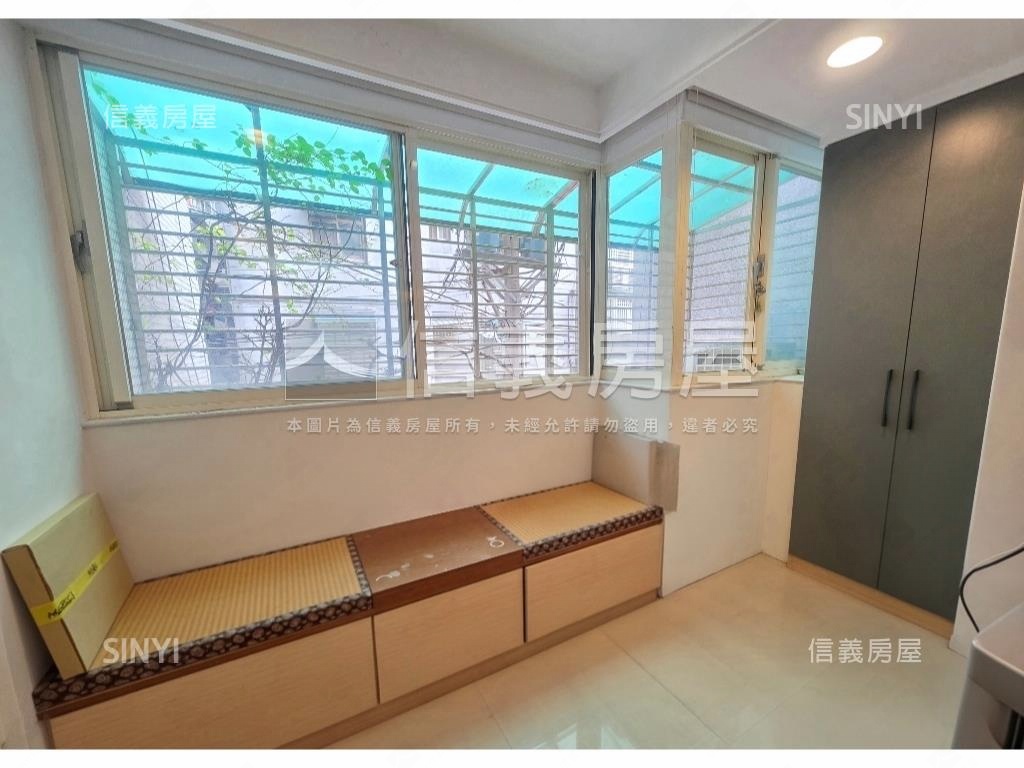 近公園☆稀有二樓美屋房屋室內格局與周邊環境