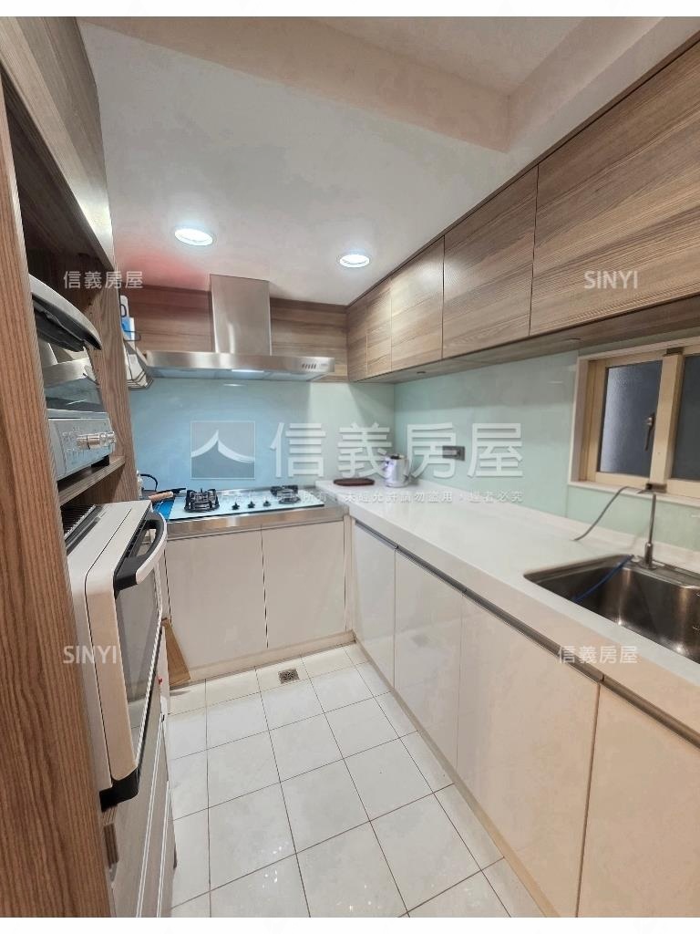 近公園☆稀有二樓美屋房屋室內格局與周邊環境