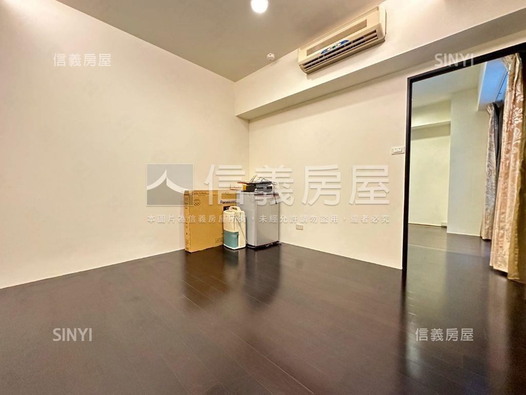 鼎藏光明１樓大空間可看屋房屋室內格局與周邊環境