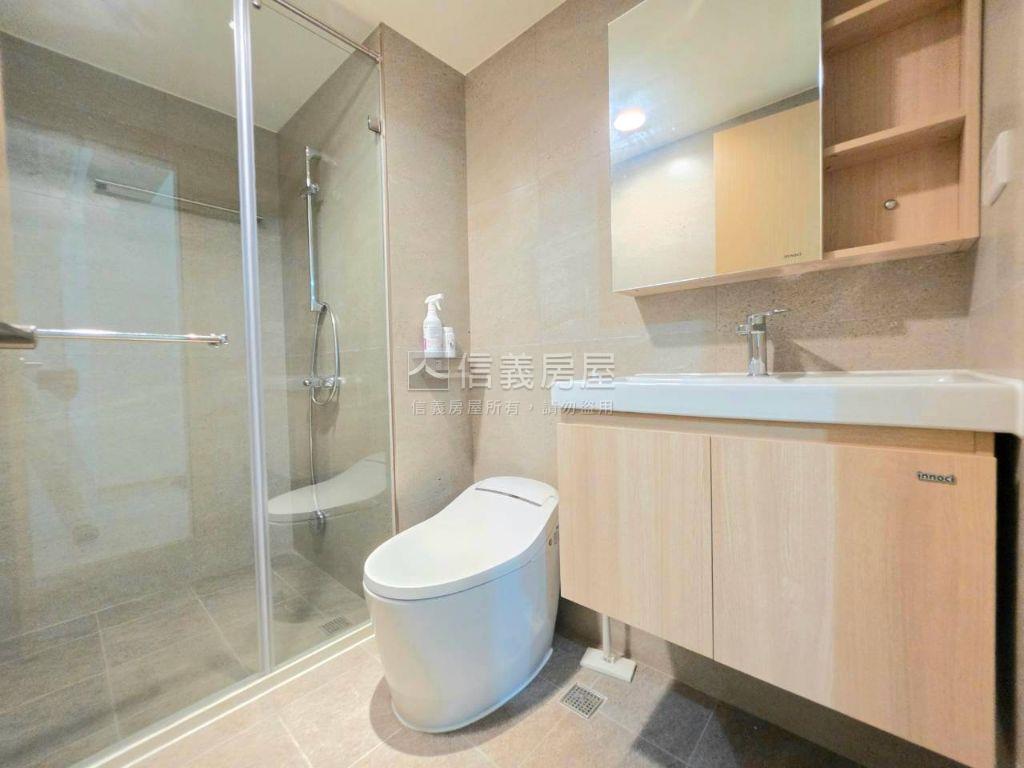 星野之森四房車位房屋室內格局與周邊環境