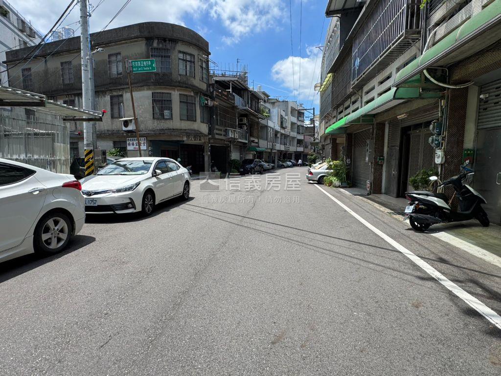 近楊梅國中小校前路透天房屋室內格局與周邊環境
