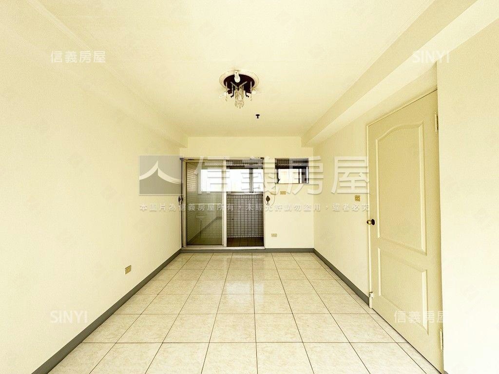 捷運公園首排高樓四房平移房屋室內格局與周邊環境