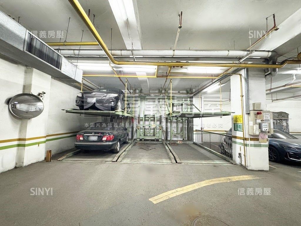 捷運公園首排高樓四房平移房屋室內格局與周邊環境