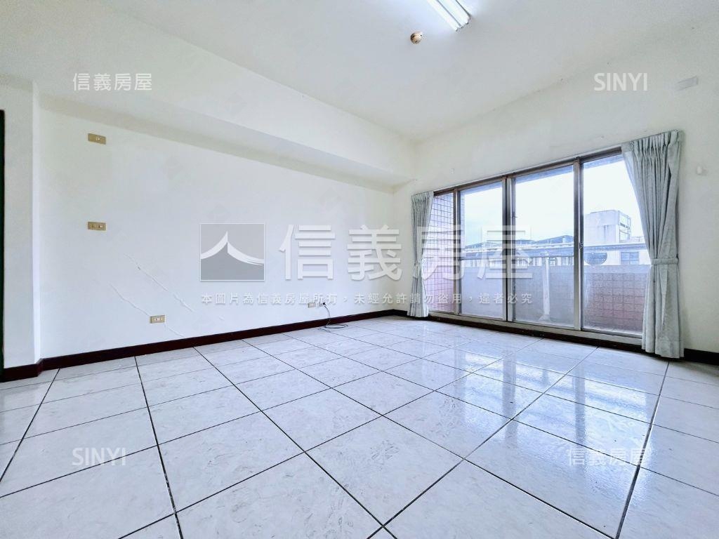 帥近文心崇德捷運站四房讚房屋室內格局與周邊環境