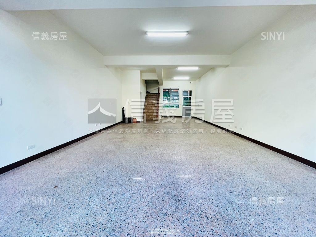 鳳山整新住辦店含平車Ⅲ房屋室內格局與周邊環境