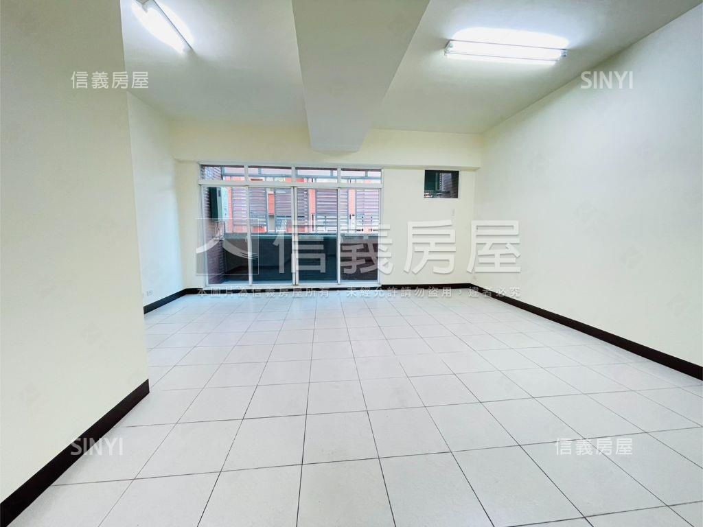 鳳山整新住辦店含平車Ⅲ房屋室內格局與周邊環境