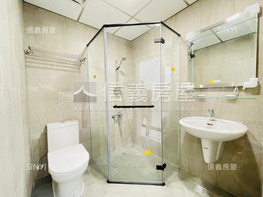 鳳山整新住辦店含平車Ⅲ房屋室內格局與周邊環境