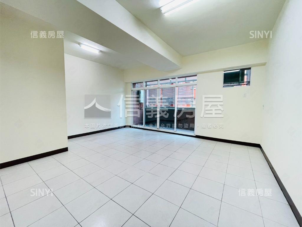 鳳山整新住辦店含平車Ⅲ房屋室內格局與周邊環境